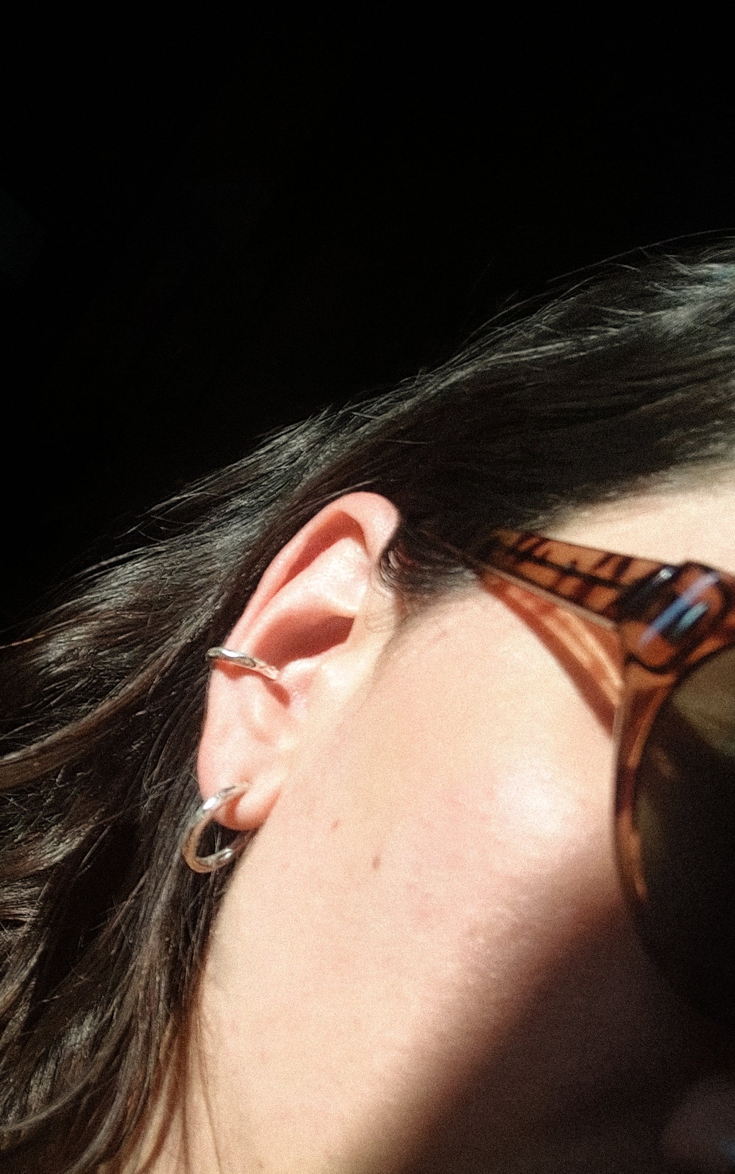 TEXTURED EAR CUFF